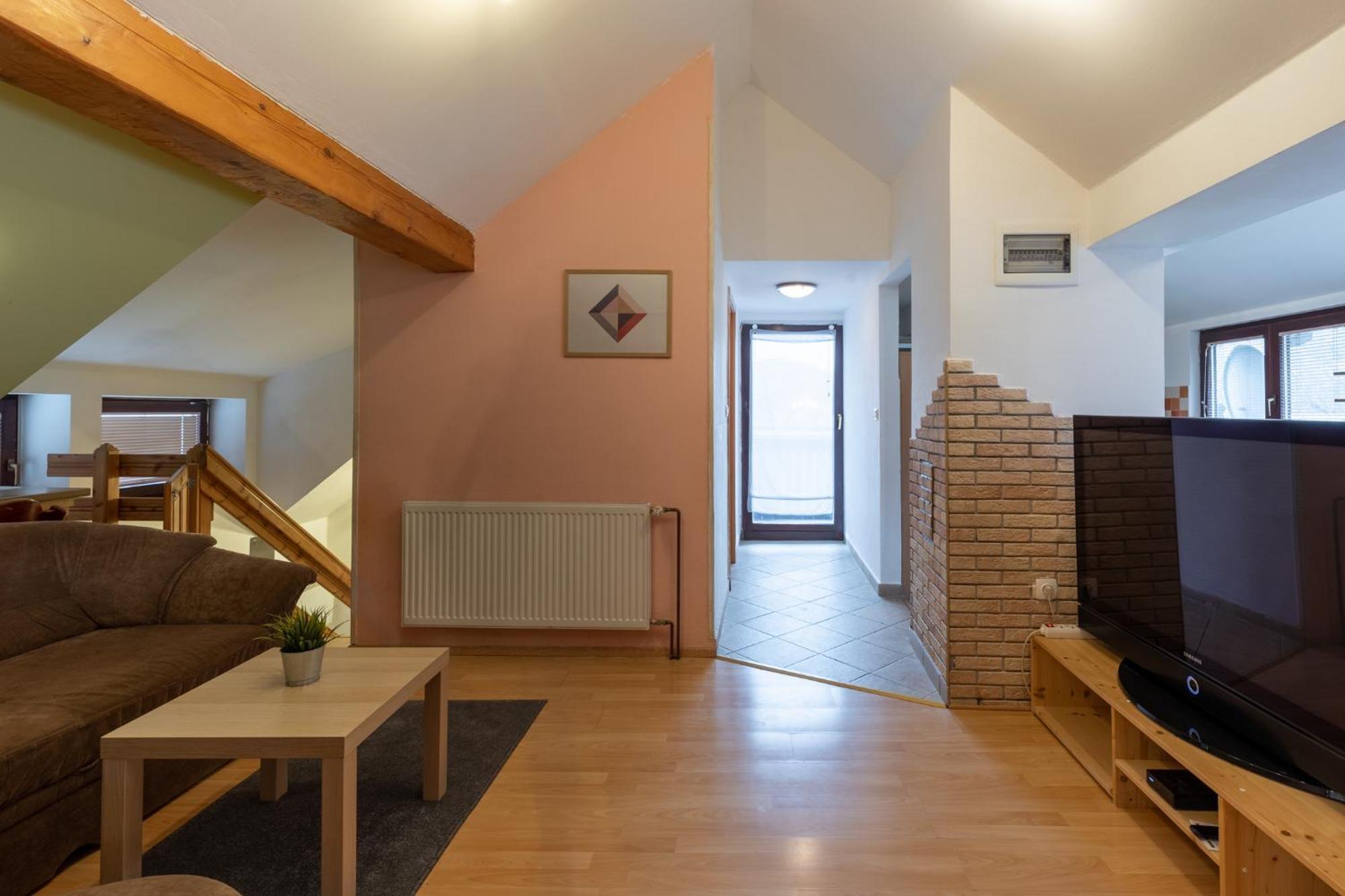 Apartma Ivano ボーヒニ エクステリア 写真
